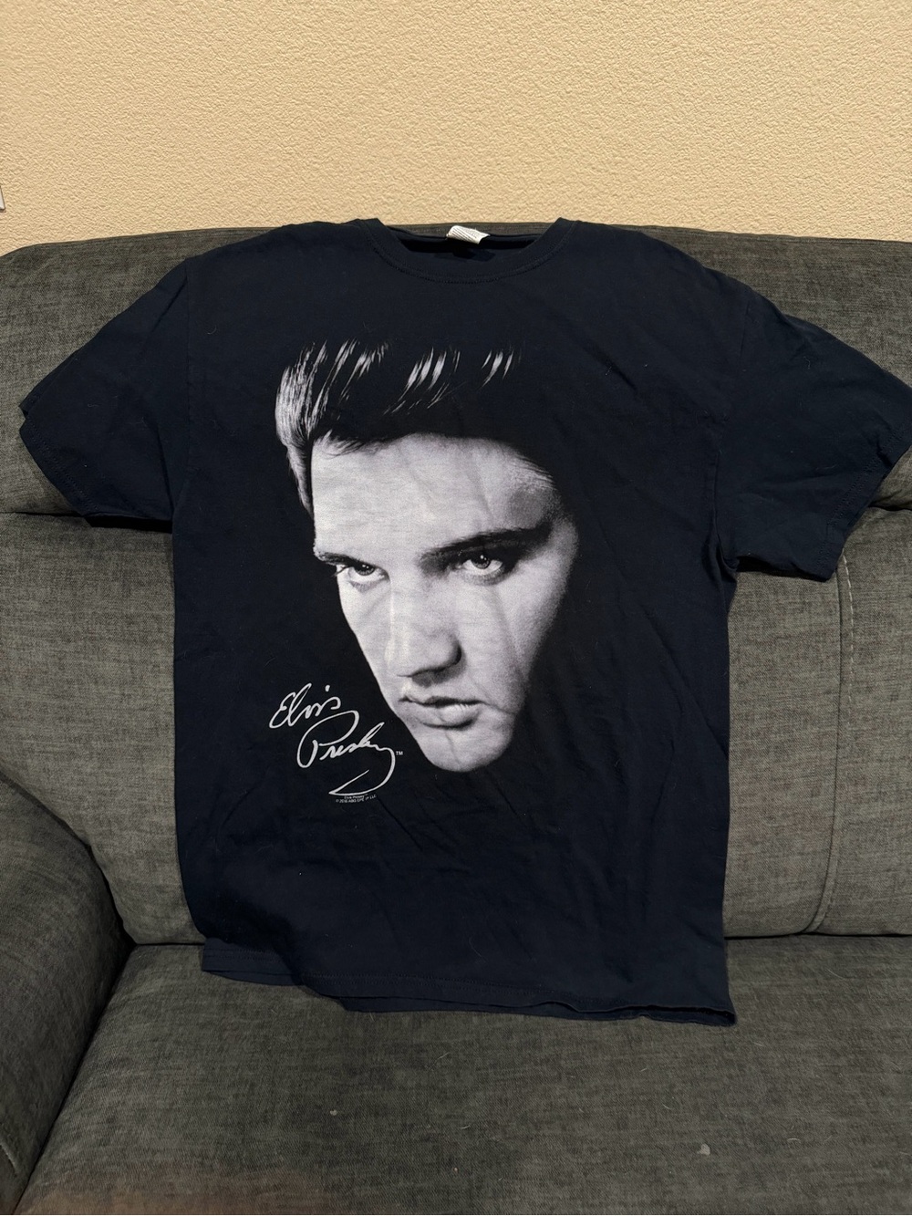 Classic Black Graphic Men's T-Shirt with Signature Portrait